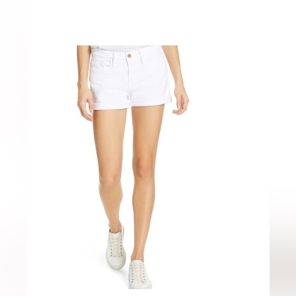 Frame Le Cutoff Denim Shorts
white sz 24 white jean white denim